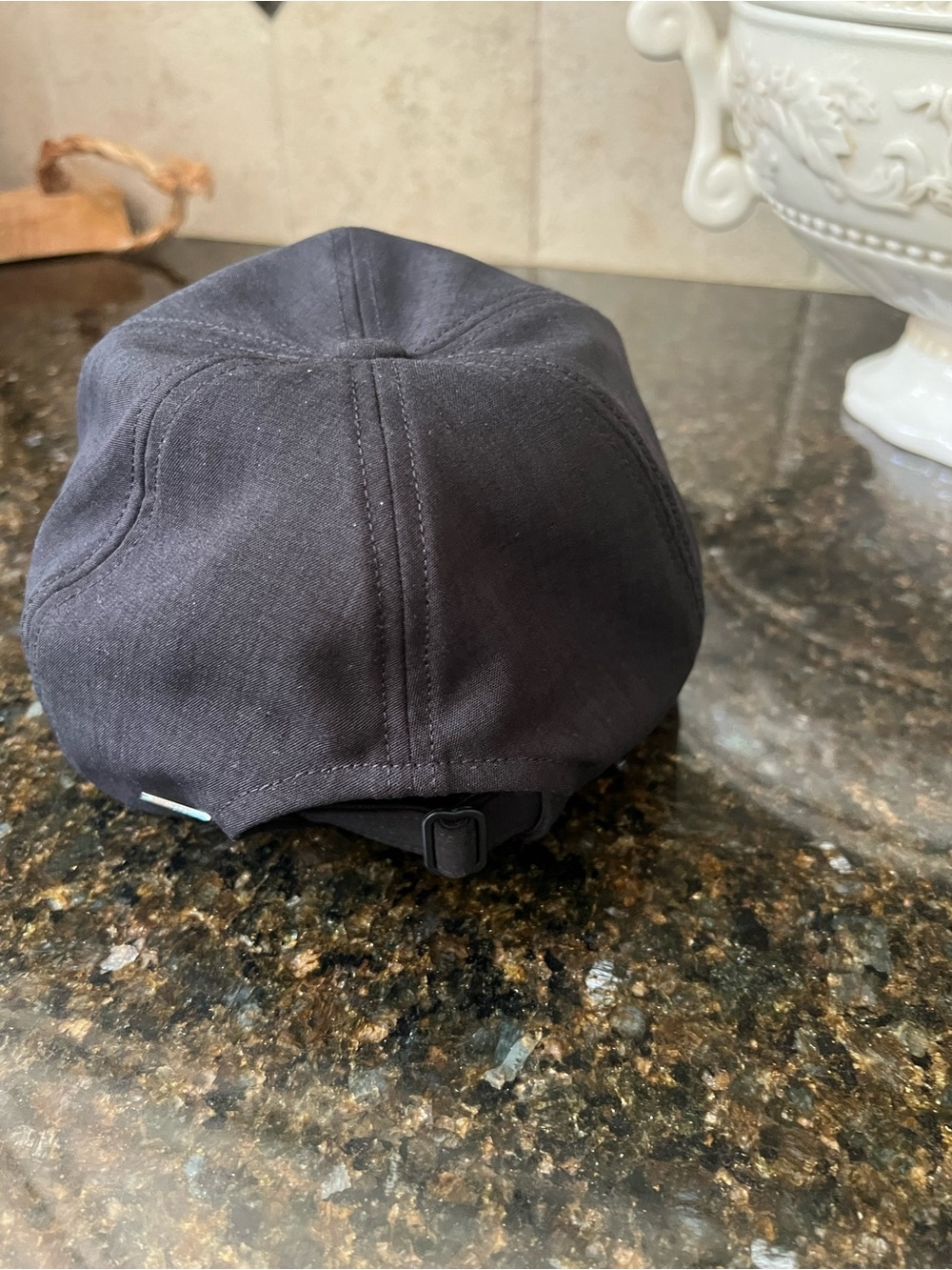 Lululemon Black Baseball Cap - Picture 3 of 9